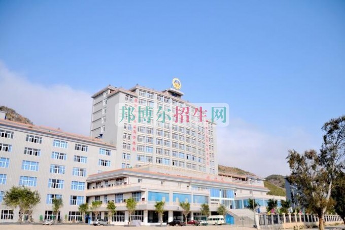 云南三鑫職業(yè)技術(shù)學(xué)院招生辦聯(lián)系電話(huà)