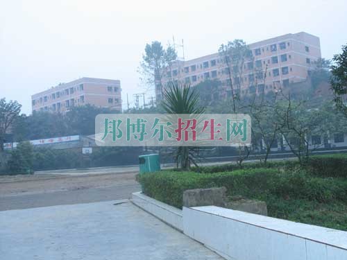 南充信息工程職業(yè)學校宿舍條件