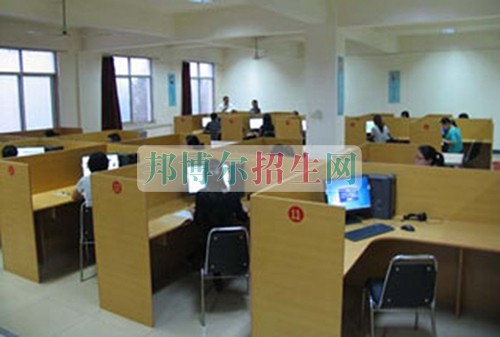哪些計算機應用技術(shù)學校好