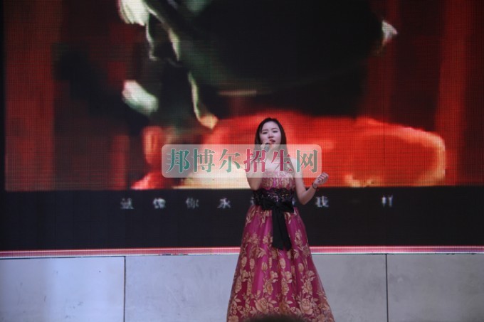天府新區(qū)成人中等專業(yè)學校“美好新區(qū)，千年廣都”