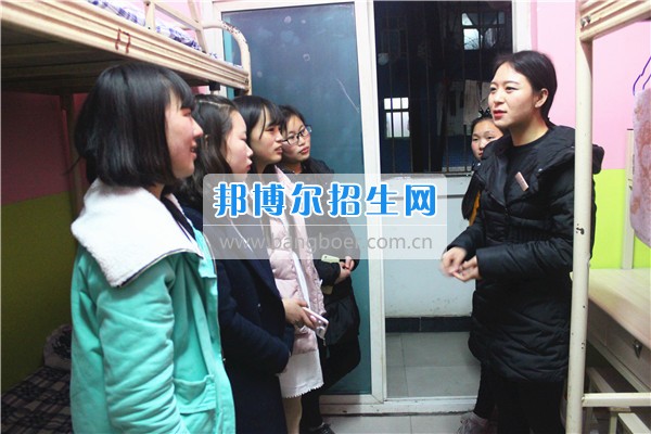 成都希望幼師學(xué)校是責(zé)任？更是一種愛！
