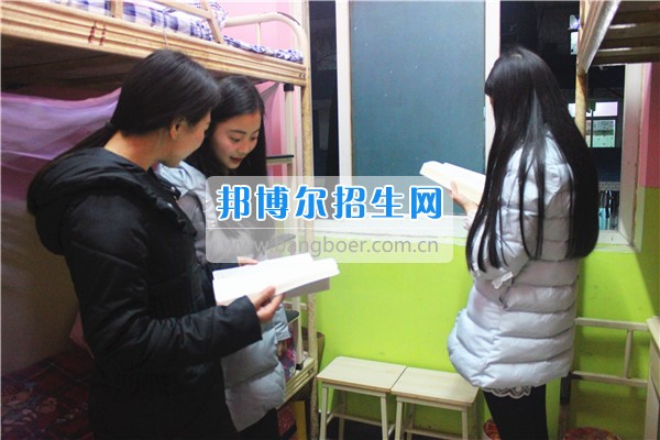 成都希望幼師學(xué)校是責(zé)任？更是一種愛！