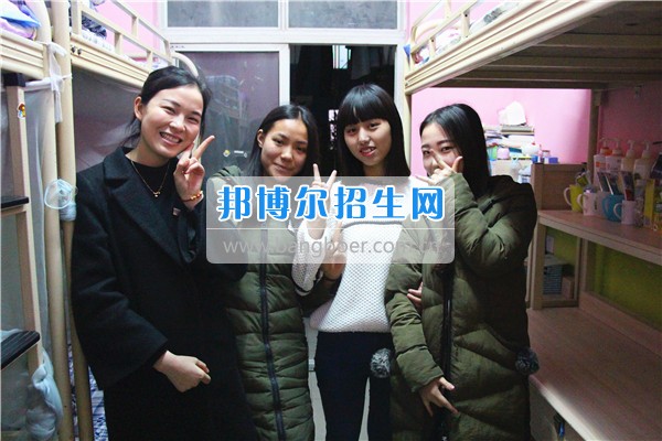 成都希望幼師學(xué)校是責(zé)任？更是一種愛！