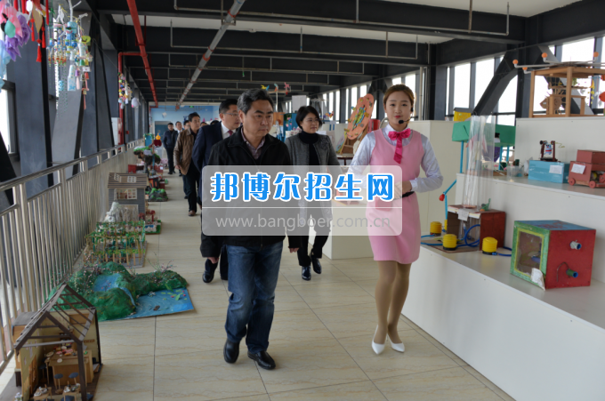 川南幼兒師范高等?？茖W(xué)校迎接隆昌縣創(chuàng)建第四屆省級文明城市測評組考評