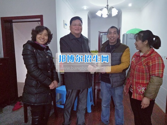 重慶航天職業(yè)技術(shù)學(xué)院關(guān)心學(xué)生生活、關(guān)注學(xué)生成長(zhǎng)