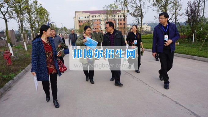 阿壩州人大和阿壩州“9+3”駐蓉協(xié)調(diào)辦蒞臨瀘州市職業(yè)技術(shù)學校調(diào)研指導瀘州“9+3”工作