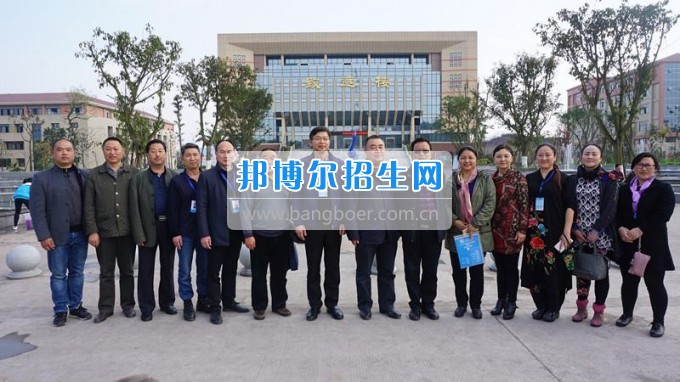 阿壩州人大和阿壩州“9+3”駐蓉協(xié)調(diào)辦蒞臨瀘州市職業(yè)技術(shù)學校調(diào)研指導瀘州“9+3”工作