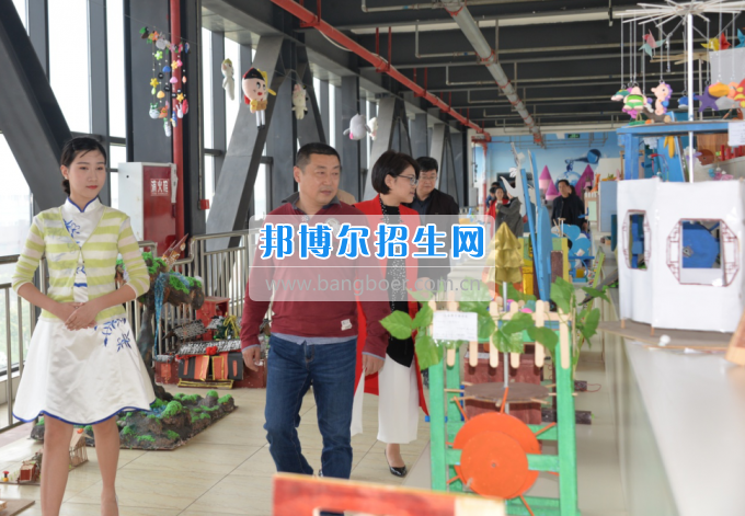 2017年西南科技大學(xué)黨委副書記張強(qiáng)一行到川南幼兒師范高等專科學(xué)?？疾? width=