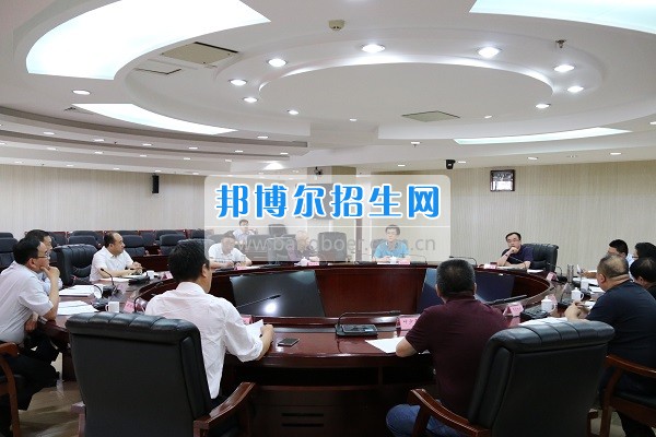 成都農(nóng)業(yè)科技職業(yè)學院領(lǐng)導帶隊赴簡陽市調(diào)研精準扶貧工作