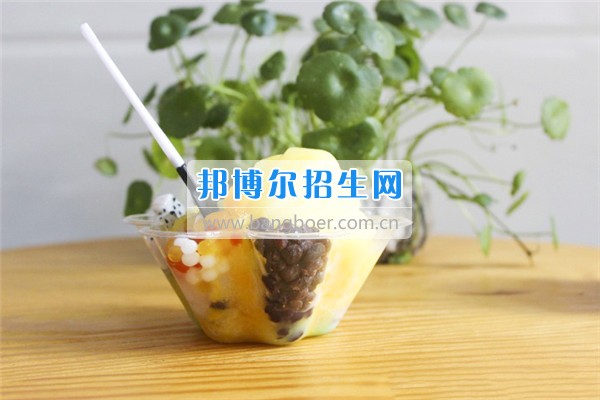 成都希望航空職業(yè)學校美味冷飲大曝光！據(jù)說，正數(shù)第三的是同學們最喜愛的冷飲！