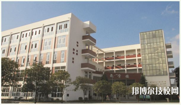 四川經濟貿易學校2018年報名條件、招生對象