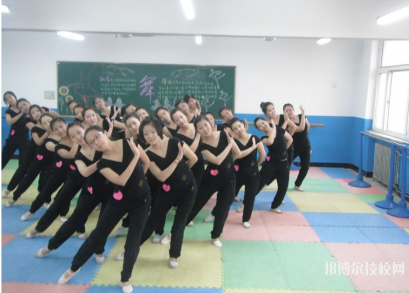 長(zhǎng)順中等職業(yè)學(xué)校2020年學(xué)費(fèi)、收費(fèi)多少