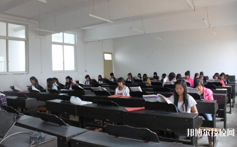 貴州興仁民族職業(yè)技術(shù)學(xué)校2020年學(xué)費、收費多少