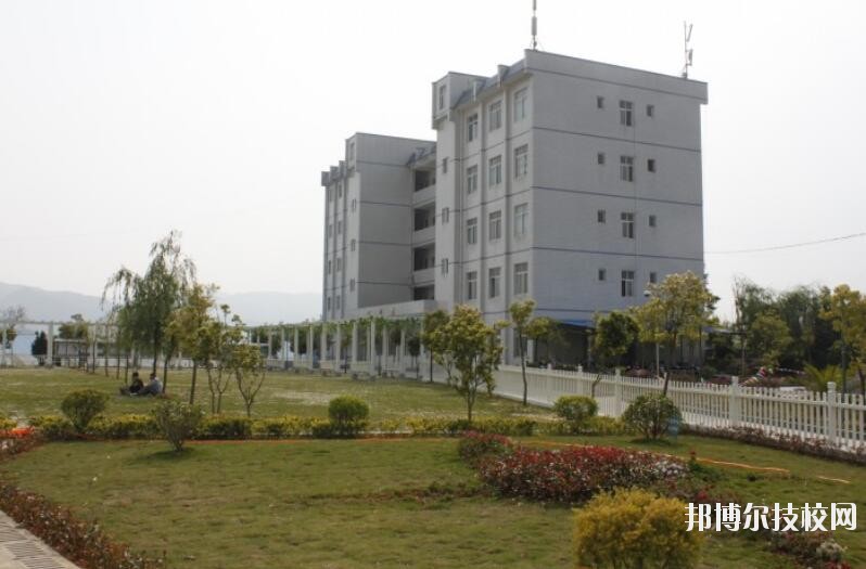 貴州興仁民族職業(yè)技術(shù)學(xué)校怎么樣、好不好