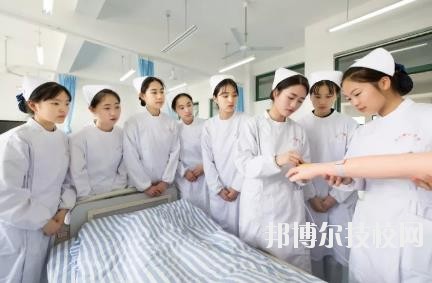 溫州護(hù)士學(xué)校2020年報(bào)名條件、招生要求、招生對象