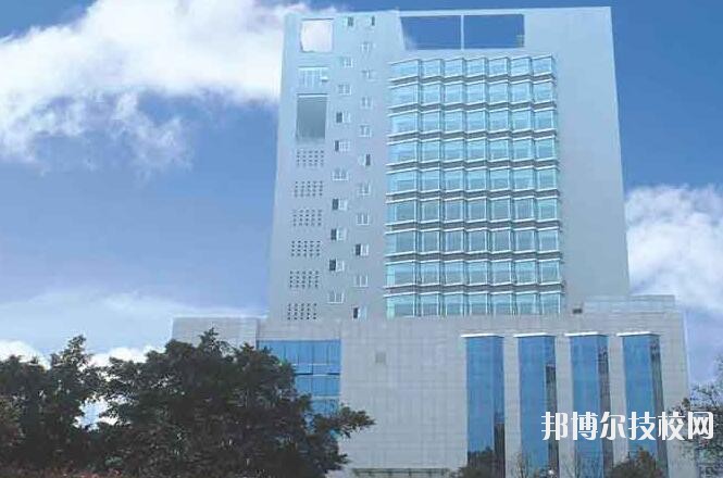 重慶五一高級技工學校2020年學費、收費多少