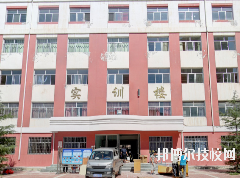 甘肅能源化工職業(yè)學(xué)院2020年報(bào)名條件、招生要求、招生對(duì)象
