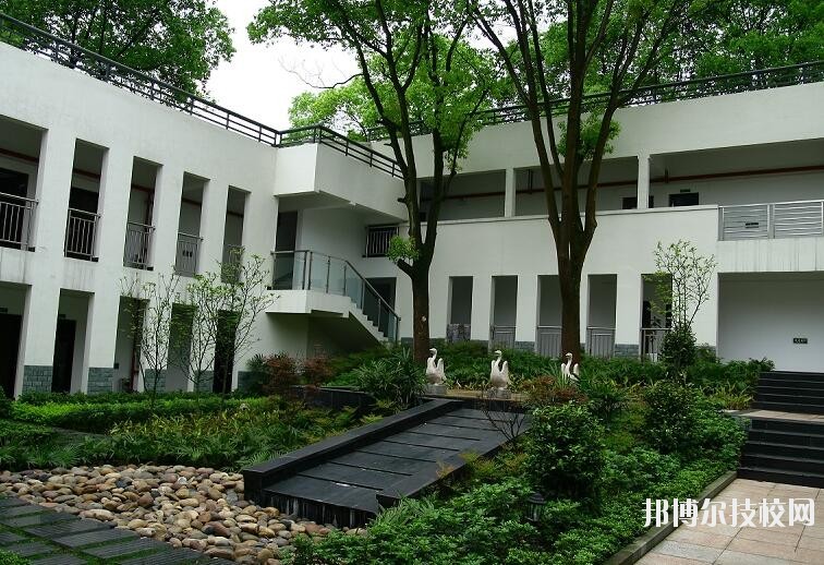 中國人民解放軍總參謀部信息化部直屬工廠職業(yè)技術(shù)學(xué)校怎么樣、好不好
