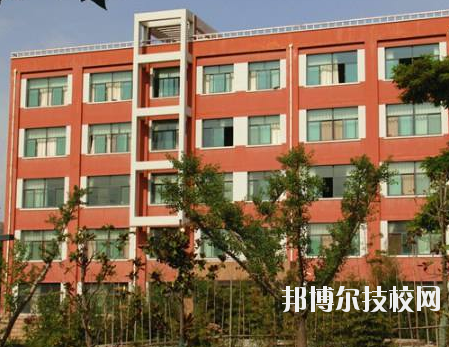 天水市職業(yè)技術(shù)學校2020年報名條件、招生要求、招生對象