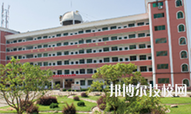 江西新能源技工學(xué)校2020年報(bào)名條件、招生要求、招生對(duì)象