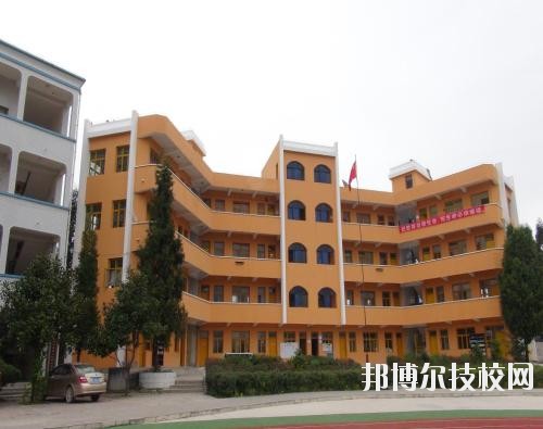 貴定中等職業(yè)技術(shù)學(xué)校2020年報(bào)名條件、招生要求、招生對象