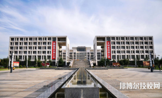 陜西商貿(mào)學(xué)院附屬中職校2020年報(bào)名條件、招生要求、招生對象 
