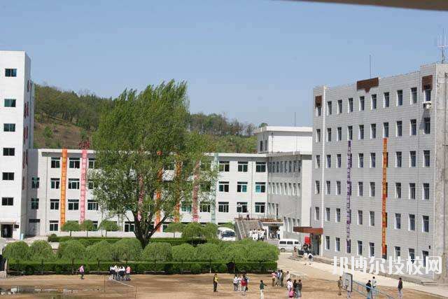 重慶渝東衛(wèi)生學校學校怎么樣、好不好