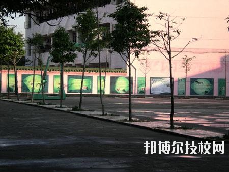 大余職業(yè)技術(shù)教育中心2020年報(bào)名條件、招生要求、招生對(duì)象