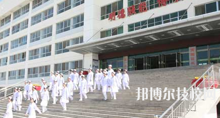甘肅省酒泉衛(wèi)生學(xué)校2020年學(xué)費(fèi)、收費(fèi)多少