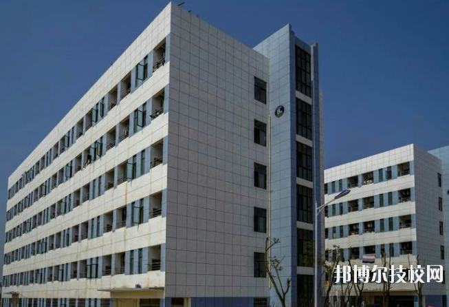鄱陽(yáng)衛(wèi)生學(xué)校2020年報(bào)名條件、招生要求、招生對(duì)象 