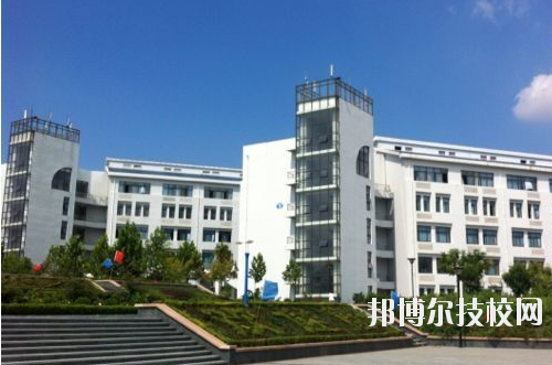 重慶護(hù)士學(xué)校2020年有哪些專(zhuān)業(yè)