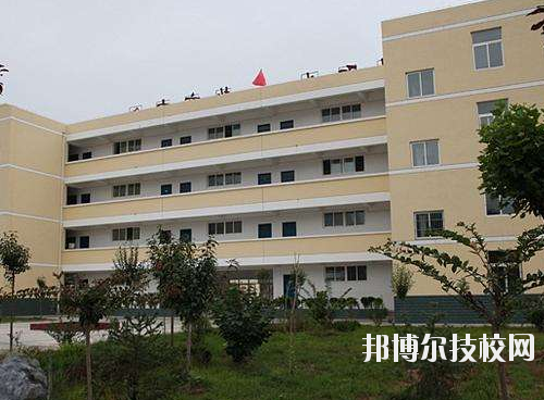 鳳縣職業(yè)教育中心2020年報(bào)名條件、招生要求、招生對(duì)象