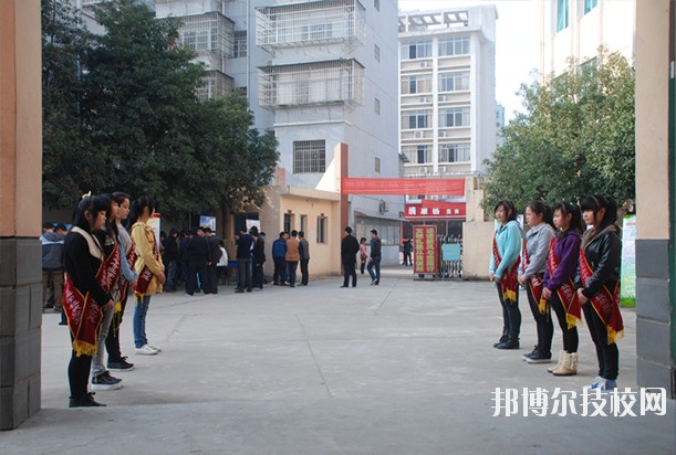 江西電子工業(yè)中等專業(yè)學(xué)校2020年報名條件、招生要求、招生對象