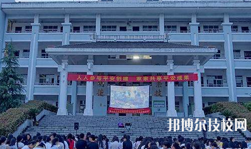 縉云縣工藝美術(shù)學(xué)校學(xué)校怎么樣、好不好