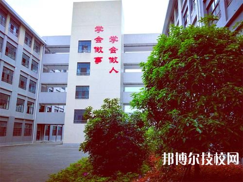桐梓中等職業(yè)學(xué)校2020年報(bào)名條件、招生要求、招生對(duì)象
