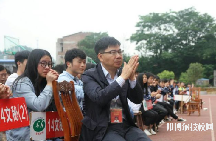 安源區(qū)職業(yè)中等專業(yè)學(xué)校怎么樣、好不好