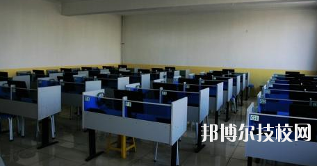 甘肅經(jīng)濟貿(mào)易學(xué)校2020年學(xué)費、收費多少