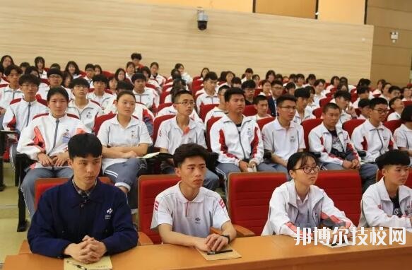 新昌技師學(xué)院2020年報名條件、招生要求、招生對象