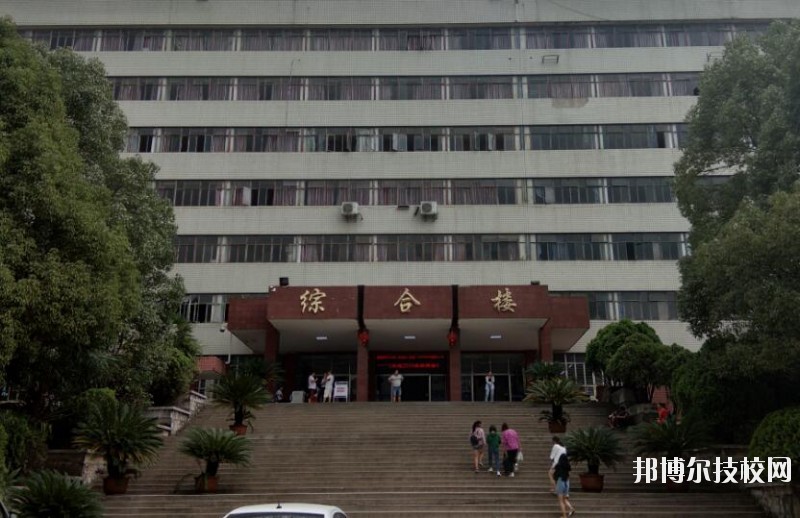貴陽(yáng)精工科技學(xué)校2020年招生辦聯(lián)系電話(huà)