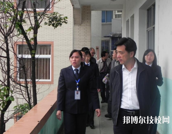 重慶渝北區(qū)竟成中學(xué)校怎么樣、好不好