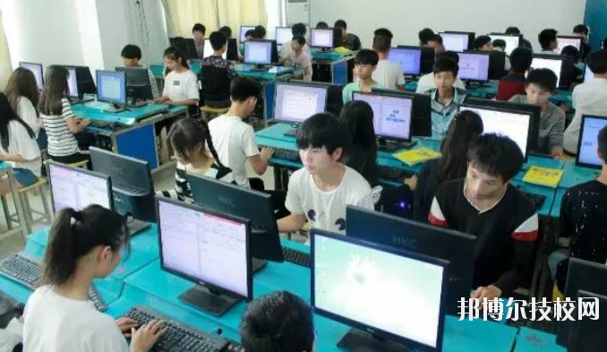 信豐中等專業(yè)學(xué)校怎么樣、好不好
