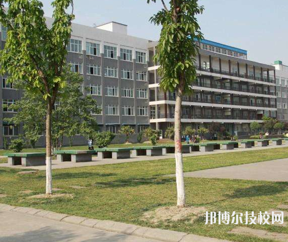 重慶紡織技工學校2020年報名條件、招生要求、招生對象