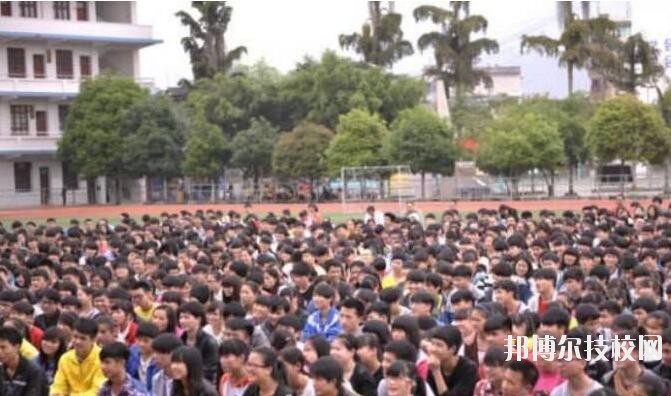 荔波職業(yè)高級(jí)中學(xué)2020年報(bào)名條件、招生要求、招生對(duì)象