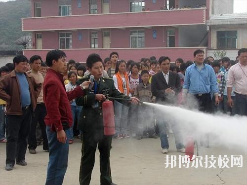 安龍職業(yè)技術學校怎么樣、好不好