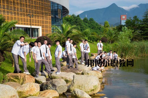 江西廬山旅游中等專業(yè)學(xué)校2020年報(bào)名條件、招生要求、招生對(duì)象