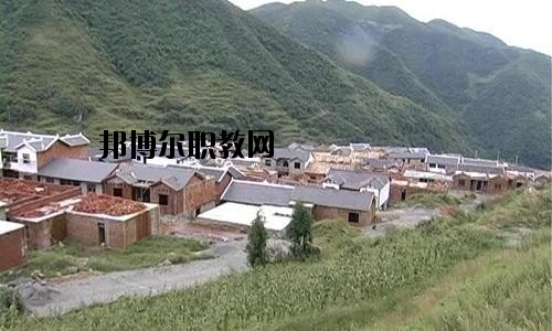 納雍中等職業(yè)學(xué)校2020年報名條件、招生要求、招生對象