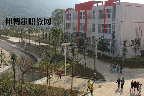 自貢市影視藝術(shù)學(xué)校2020年報名條件、招生要求、招生對象