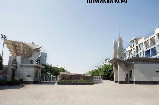 咸豐中等職業(yè)技術學校2020年報名條件、招生要求、招生對象