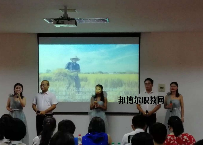 廣豐區(qū)信息技術(shù)學(xué)校怎么樣、好不好