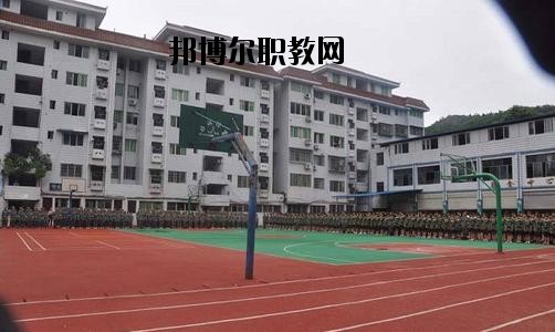 南充中等專業(yè)學校2020年報名條件、招生要求、招生對象